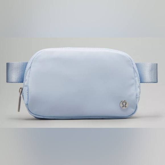 lululemon athletica Handbags - NEW! Lululemon Everywhere Beltbag 1L color Windmill